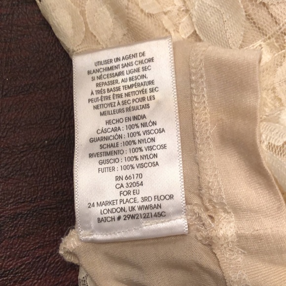 Anthropologie embroidered dress - Picture 9 of 9